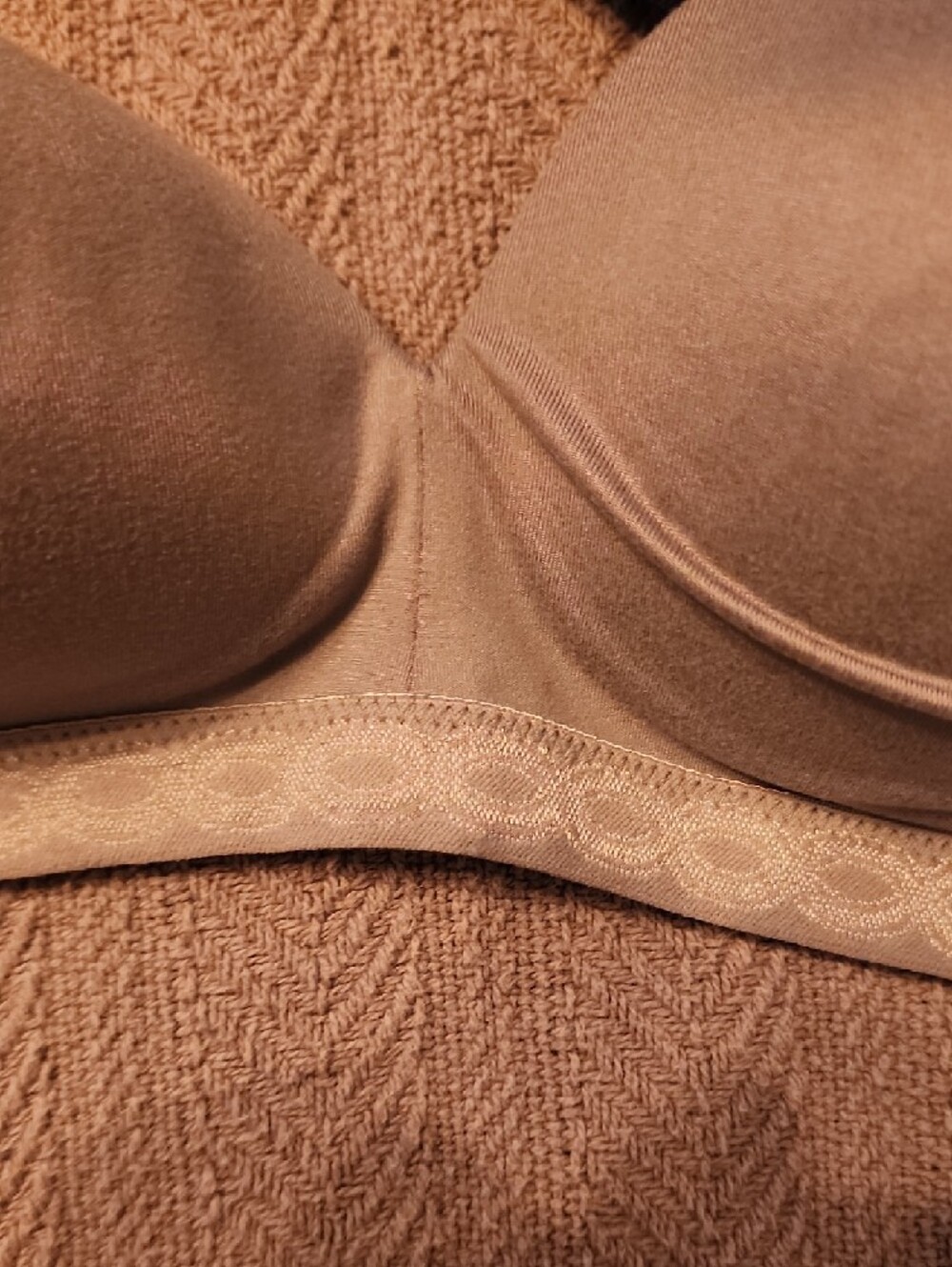 Warner's 4-Pack Smooth Molded Bras in Pink, Navy, and Gray - Picture 9 of 11